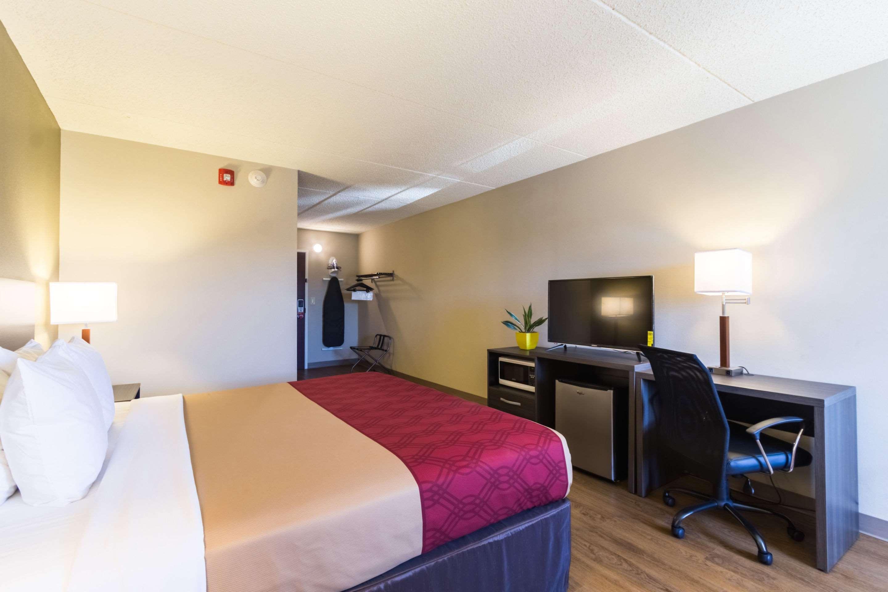 Econo Lodge Harrisburg - Southwest Of Hershey Area Экстерьер фото