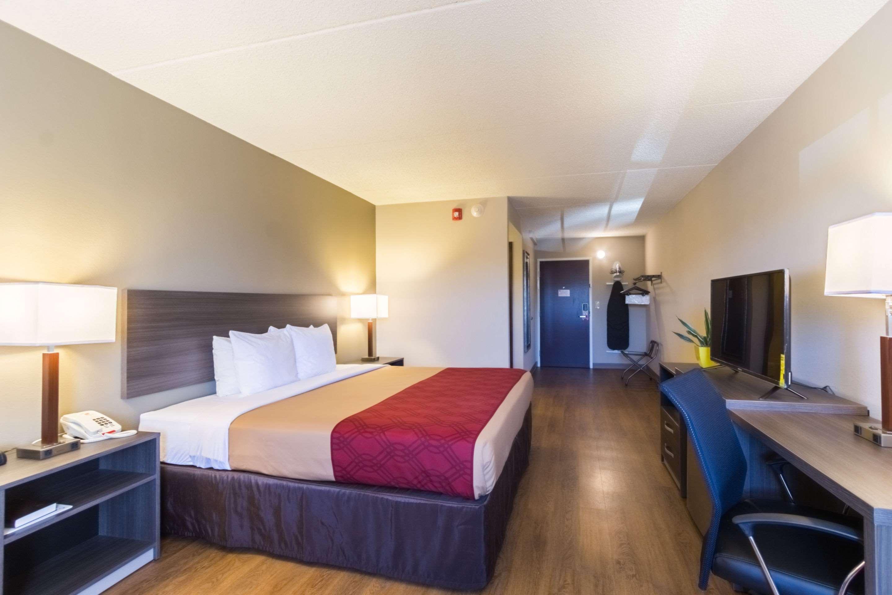 Econo Lodge Harrisburg - Southwest Of Hershey Area Экстерьер фото