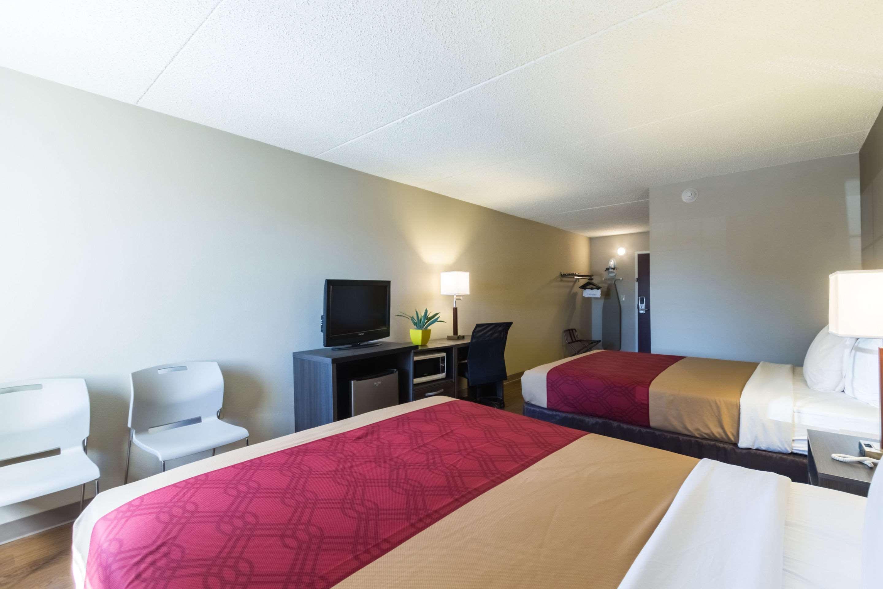 Econo Lodge Harrisburg - Southwest Of Hershey Area Экстерьер фото