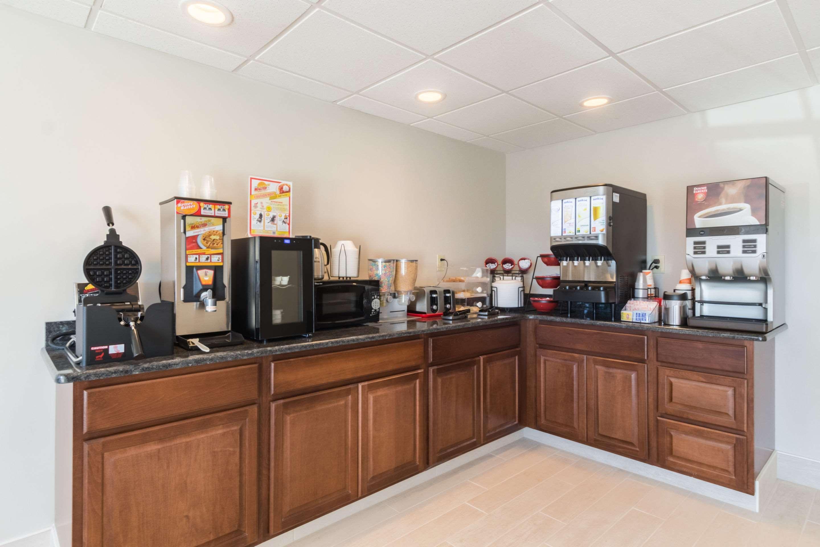 Econo Lodge Harrisburg - Southwest Of Hershey Area Экстерьер фото