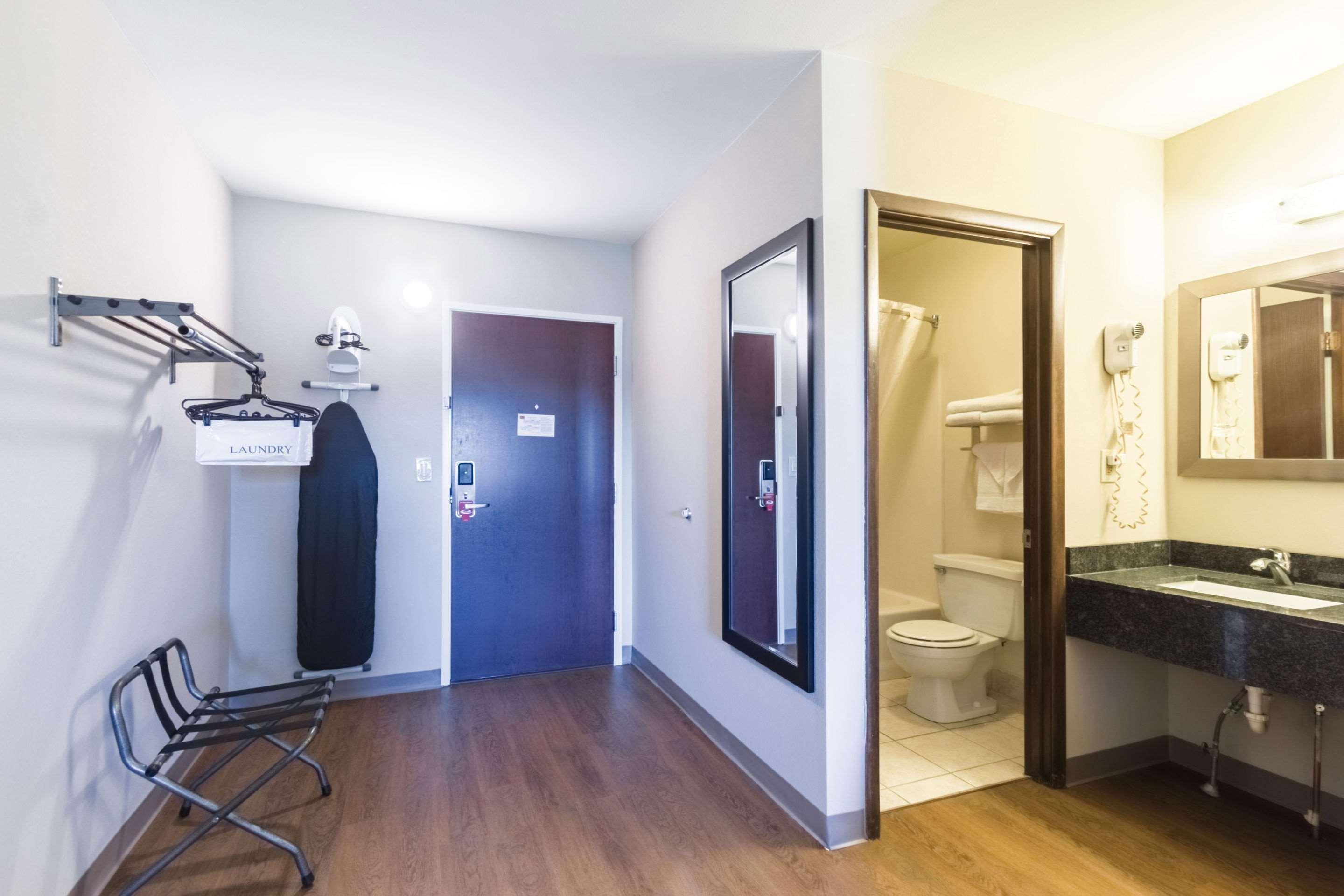 Econo Lodge Harrisburg - Southwest Of Hershey Area Экстерьер фото