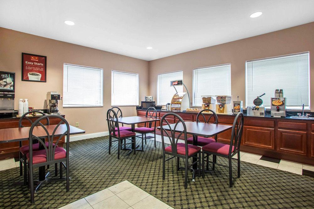 Econo Lodge Harrisburg - Southwest Of Hershey Area Экстерьер фото