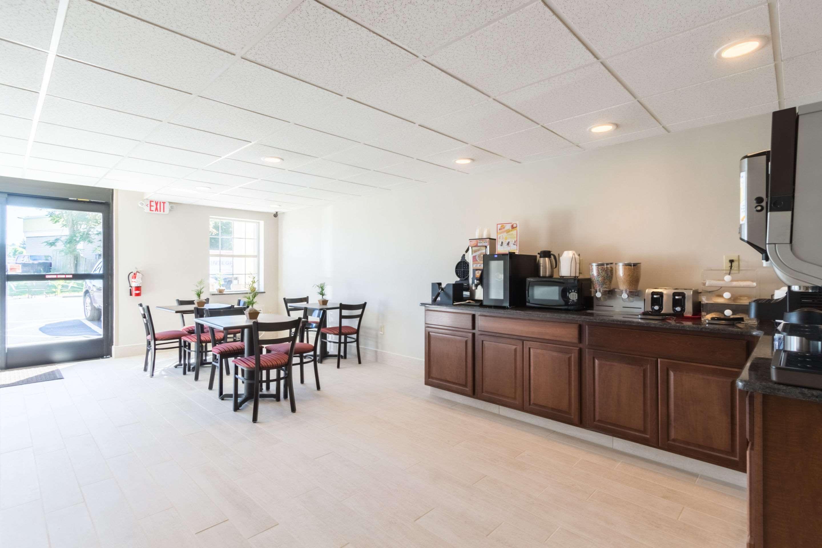 Econo Lodge Harrisburg - Southwest Of Hershey Area Экстерьер фото